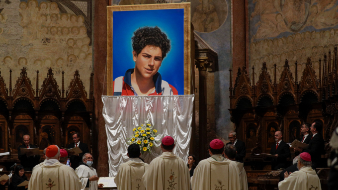 Hai phép lạ giúp thiếu niên Italy đủ điều kiện được phong thánh